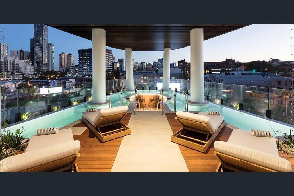 Apartment Deluxe 2bd With Infinity Pool *